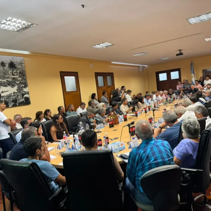 La CGT marcha a plaza de mayo contra la reforma laboral, aunque esquiva el paro general
