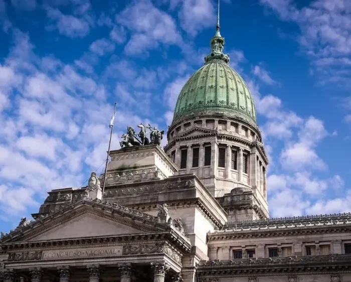 El Gobierno retira el artículo 44 y recalibra la reforma laboral para asegurar los votos