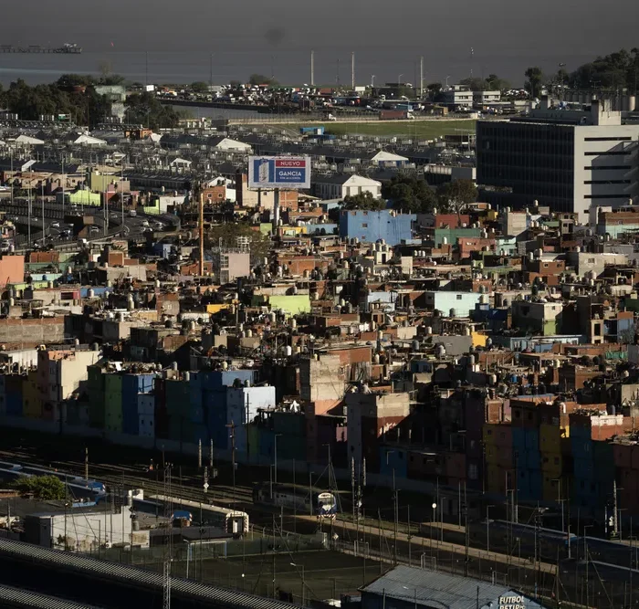 La pobreza cayó al 28,2%